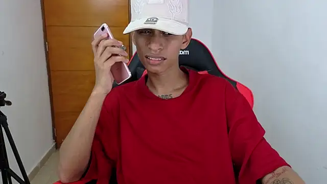 Niklausxxx online show from 02/10/26, 06:23