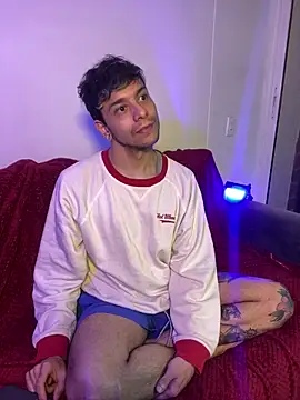 Snapshot of acid_timee chatting on 10/06/25, 02:42 acid timee online show from 10/06/25, 02:42