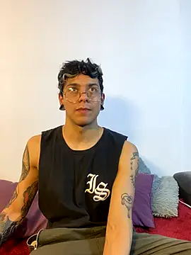 Snapshot of acid_timee chatting on 10/24/25, 03:03 acid timee online show from 10/24/25, 03:03