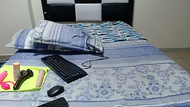 Snapshot of VeronaDimexx chatting on 03/29/26, 05:24 VeronaDimexx online show from 03/29/26, 05:24