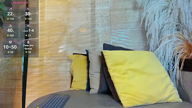 sophieBlair  online show from 03/11/26, 07:20