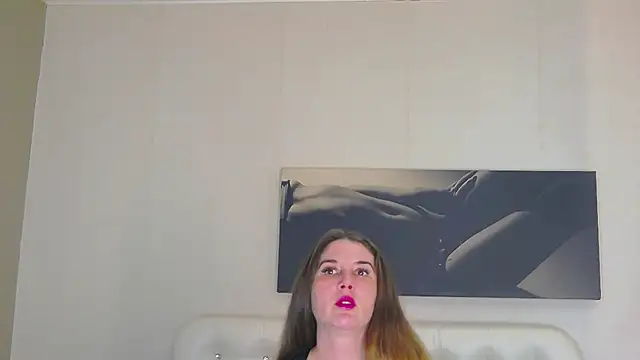 Snapshot of AzeliaHart chatting on 02/10/26, 05:33 AzeliaHart online show from 02/10/26, 05:33