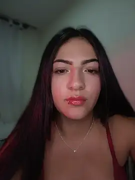 Snapshot of Alessia_fiore333 chatting on 04/14/26, 02:39 Alessia fiore333 online show from 04/14/26, 02:39