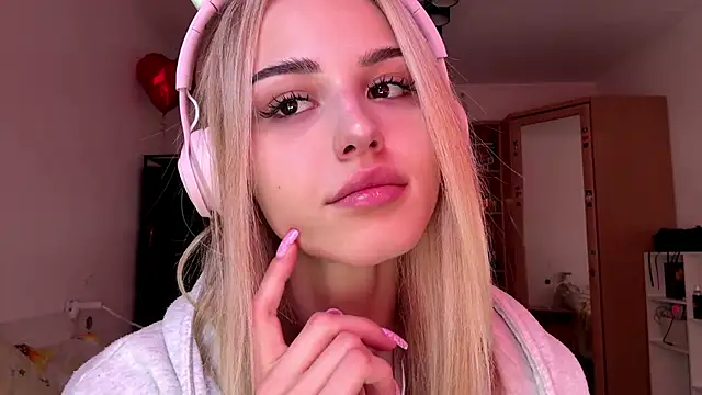 Evva mayy online show from 02/26/26, 11:53