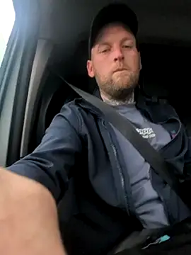 Snapshot of dave32000 chatting on 02/10/26, 11:47 dave32000 online show from 02/10/26, 11:47