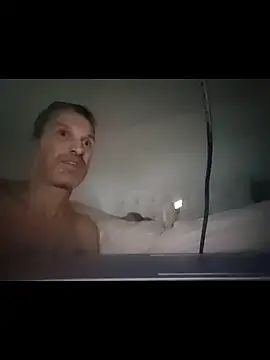 Mickredge online show from 03/04/26, 10:21