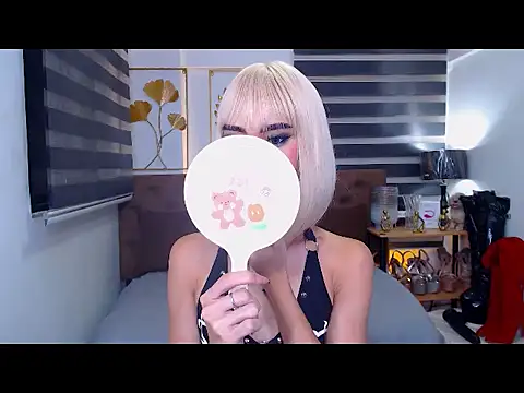 Snapshot of JuicyCockThea chatting on 06/29/26, 04:40 JuicyCockThea online show from 06/29/26, 04:40