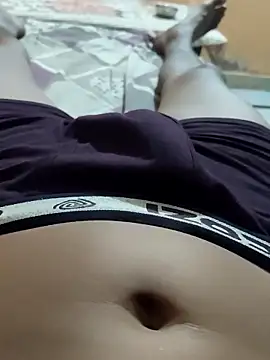 Snapshot of aryanvfit chatting on 04/14/26, 04:24 aryanvfit online show from 04/14/26, 04:24