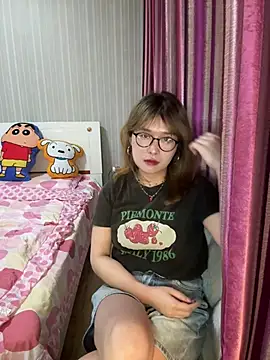 Snapshot of A-cola chatting on 07/12/26, 02:30 A-cola online show from 07/12/26, 02:30