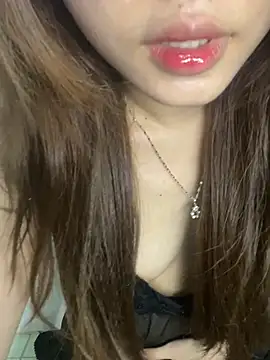 Snapshot of Nixie-Nixie chatting on 03/06/26, 11:28 Nixie-Nixie online show from 03/06/26, 11:28