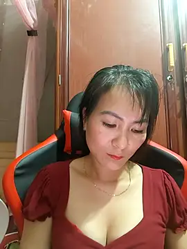 Snapshot of Aly_live chatting on 02/14/26, 07:49 Aly live online show from 02/14/26, 07:49