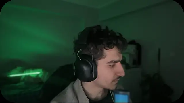 enesbabakral online show from 02/10/26, 01:43