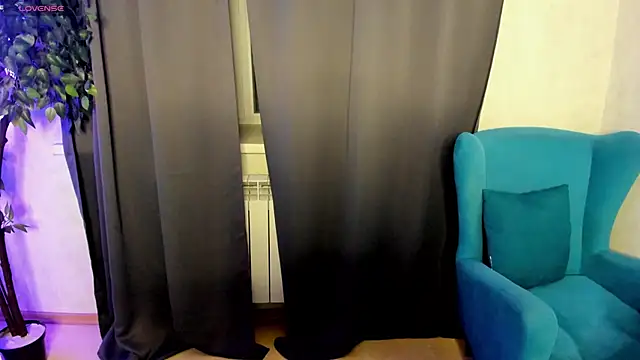 little  isabel online show from 05/03/26, 08:09