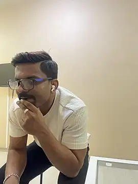 Snapshot of bhagihero chatting on 02/09/26, 02:54 bhagihero online show from 02/09/26, 02:54