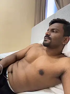 Snapshot of bhagihero chatting on 02/14/26, 10:01 bhagihero online show from 02/14/26, 10:01