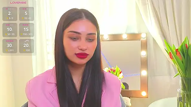 Sofia Plump online show from 03/08/26, 10:30