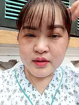 Snapshot of Kee-kimlee chatting on 05/11/26, 09:26 Kee-kimlee online show from 05/11/26, 09:26