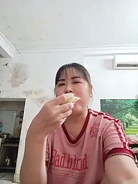 Snapshot of Kee-kimlee chatting on 05/30/26, 01:08 Kee-kimlee online show from 05/30/26, 01:08