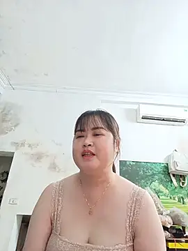 Snapshot of Kee-kimlee chatting on 06/19/26, 10:08 Kee-kimlee online show from 06/19/26, 10:08