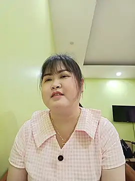 Snapshot of Kee-kimlee chatting on 07/17/26, 03:24 Kee-kimlee online show from 07/17/26, 03:24