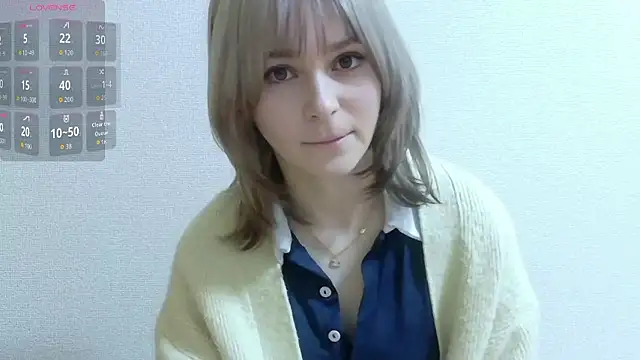 Snapshot of e_ri_ka93 chatting on 03/20/26, 11:59 e ri ka93 online show from 03/20/26, 11:59