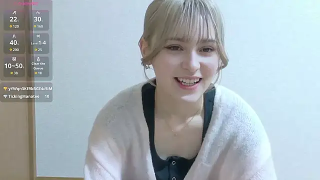 Snapshot of e_ri_ka93 chatting on 04/07/26, 01:44 e ri ka93 online show from 04/07/26, 01:44