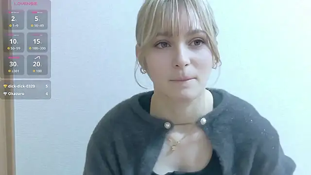 Snapshot of e_ri_ka93 chatting on 04/21/26, 10:43 e ri ka93 online show from 04/21/26, 10:43