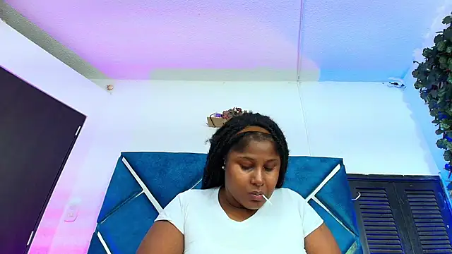Snapshot of AlexaRousse4u chatting on 05/11/26, 10:18 AlexaRousse4u online show from 05/11/26, 10:18