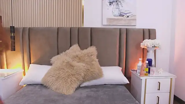 SaraLugo online show from 03/27/26, 07:35