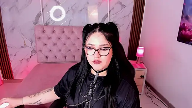 Snapshot of IvonyGarciia chatting on 03/18/26, 07:50 IvonyGarciia online show from 03/18/26, 07:50