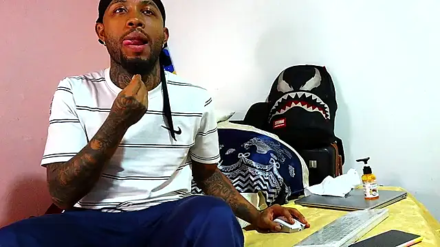 Bdarenth007 online show from 02/23/26, 08:39