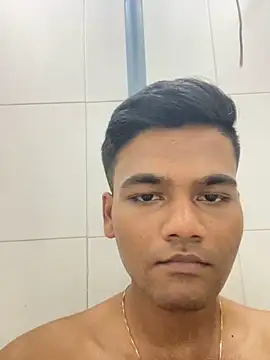 Snapshot of Dazzling_dude chatting on 03/06/26, 07:21 Dazzling dude online show from 03/06/26, 07:21