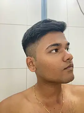 Snapshot of Dazzling_dude chatting on 03/19/26, 06:45 Dazzling dude online show from 03/19/26, 06:45