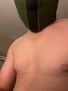 Snapshot of PeterParker99 chatting on 03/27/26, 09:58 PeterParker99 online show from 03/27/26, 09:58