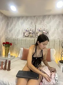 Snapshot of Brisa_Silva chatting on 06/25/26, 11:48 Brisa Silva online show from 06/25/26, 11:48