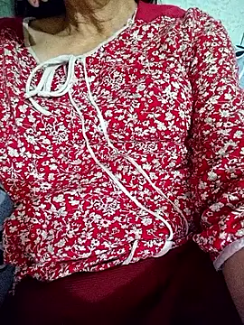 Layla luvv online show from 02/25/26, 10:14