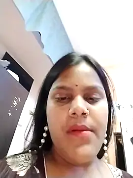 Snapshot of Newmomsexy chatting on 02/22/26, 04:38 Newmomsexy online show from 02/22/26, 04:38