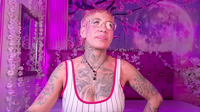 Everlyn sexx online show from 02/22/26, 01:31