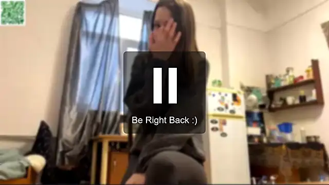 Snapshot of VickieKush chatting on 04/07/26, 04:13 VickieKush online show from 04/07/26, 04:13