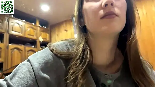 Snapshot of VickieKush chatting on 04/22/26, 04:04 VickieKush online show from 04/22/26, 04:04