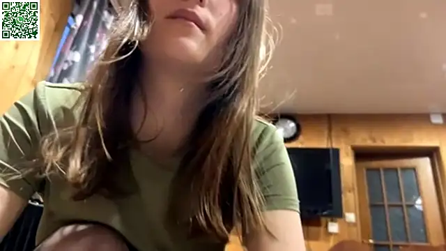 Snapshot of VickieKush chatting on 04/22/26, 04:08 VickieKush online show from 04/22/26, 04:08