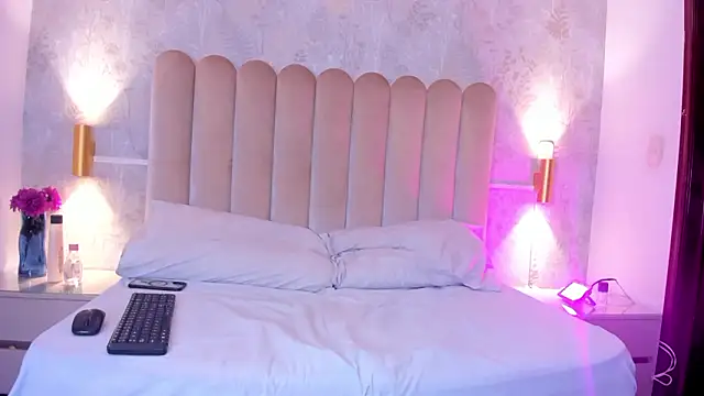 Snapshot of SamanthaGrace1 chatting on 02/19/26, 05:25 SamanthaGrace1 online show from 02/19/26, 05:25