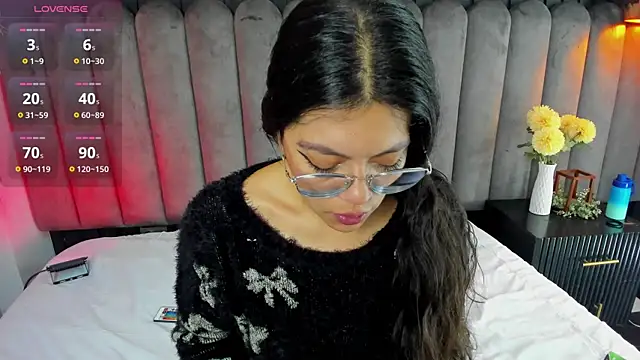 Lanadelrey 1 online show from 03/23/26, 12:09