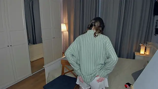 LavenderMitten online show from 03/09/26, 05:22