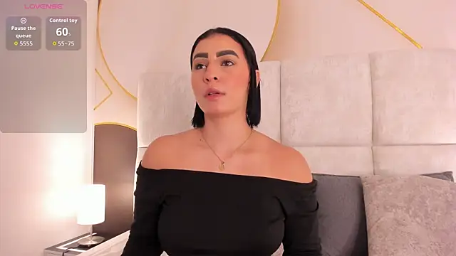 Snapshot of caroo_giraldo__ chatting on 03/31/26, 11:32 caroo giraldo online show from 03/31/26, 11:32