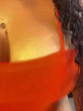 Snapshot of RousseSmith chatting on 04/06/26, 07:37 RousseSmith online show from 04/06/26, 07:37