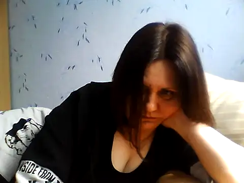 Snapshot of LockyCharm111 chatting on 04/08/26, 10:26 LockyCharm111 online show from 04/08/26, 10:26