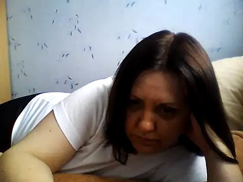 Snapshot of LockyCharm111 chatting on 04/09/26, 08:20 LockyCharm111 online show from 04/09/26, 08:20