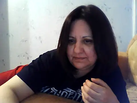 LockyCharm111 online show from 05/08/26, 09:31