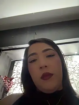 Snapshot of Hannah-Prada chatting on 06/17/26, 10:50 Hannah-Prada online show from 06/17/26, 10:50